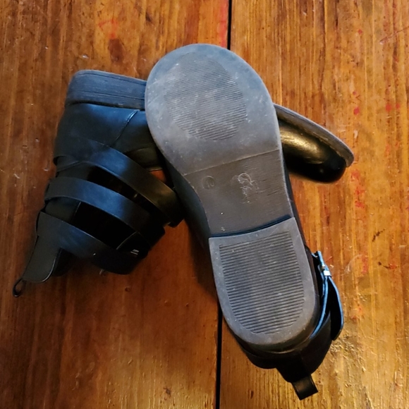 Madden Girl  boots - Picture 5 of 5